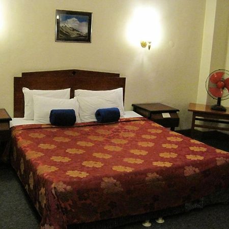 באגויו City Travel Hotel מראה חיצוני תמונה